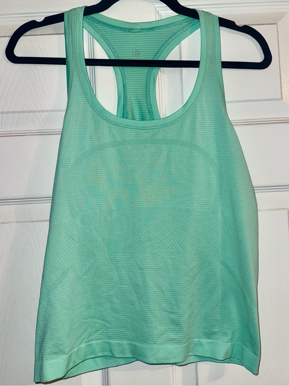 Lululemon Swiftly Tech Tank 2.0 Race/Waist Length Sz 10 Wild Mint